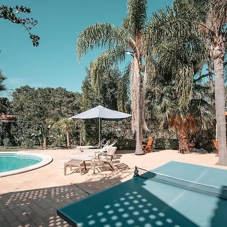 In Golf & Pool Barbecue * Almada